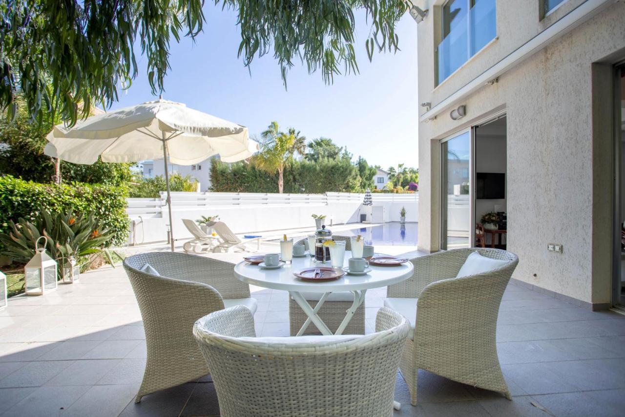 Villa Hibiscus Protaras Exterior foto